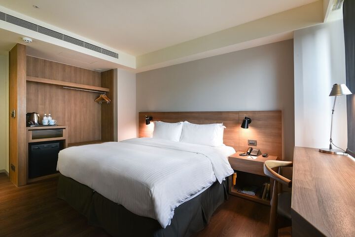 Room 9 of 39