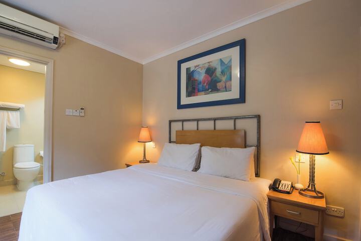 Room 16 of 85