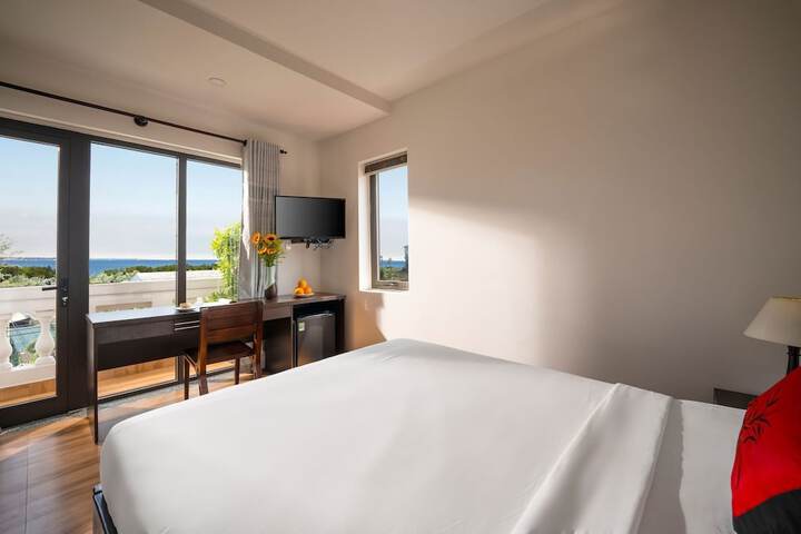 Room 14 of 26