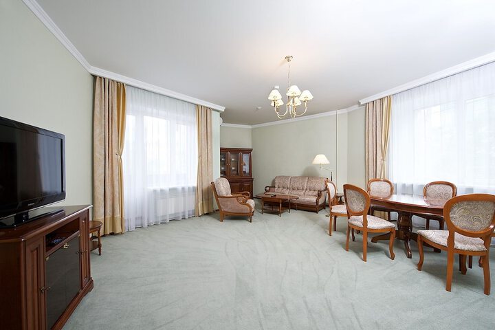 Room 16 of 78