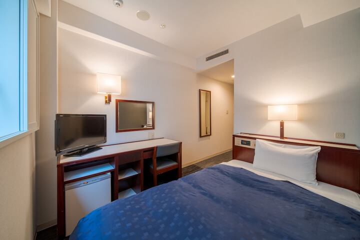 Room 11 of 45