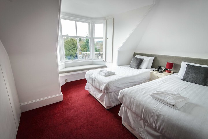 Room 4 of 67