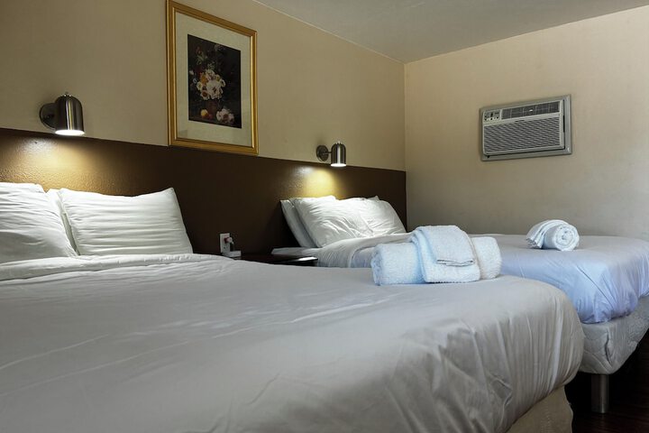 Room 4 of 19