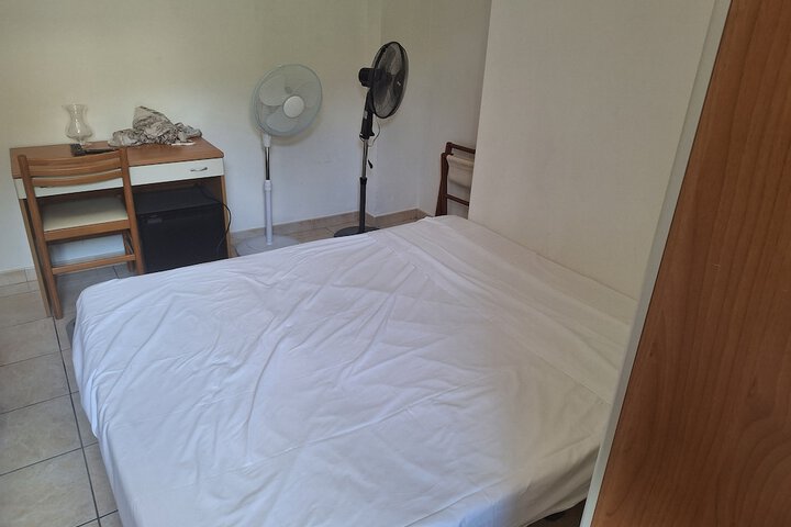 Room 2 of 20