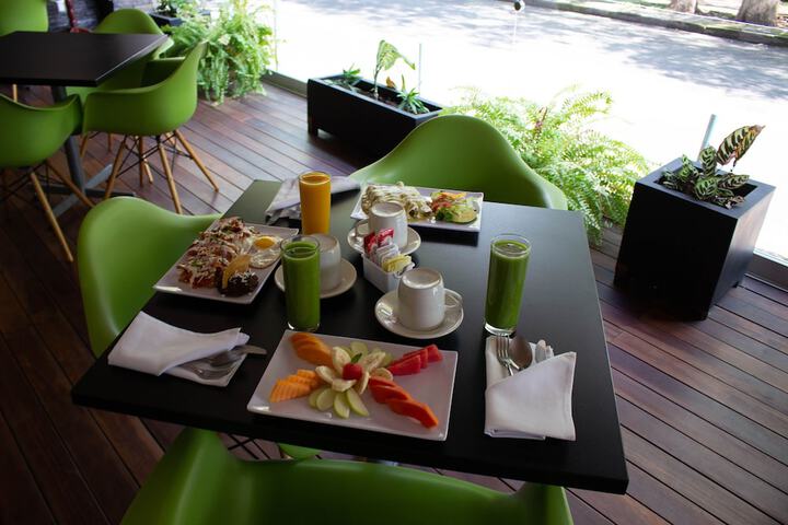Breakfast/Coffee Service 48 of 63