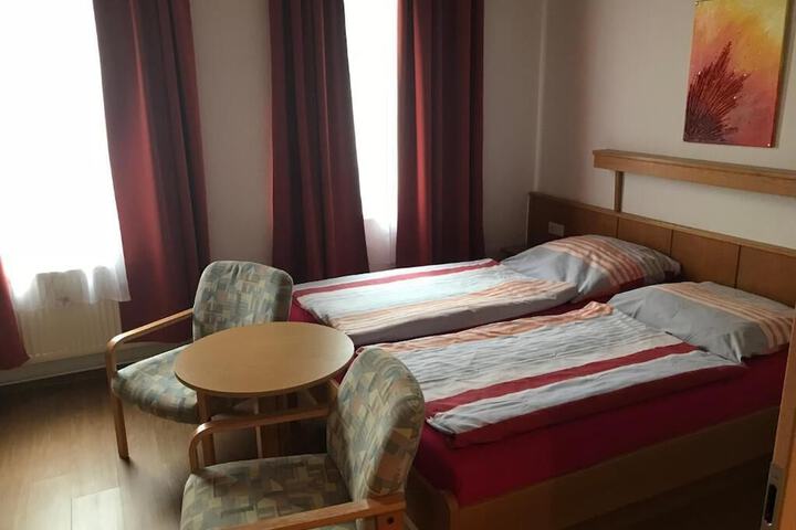 Room 8 of 51