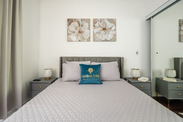 Room 13 of 330