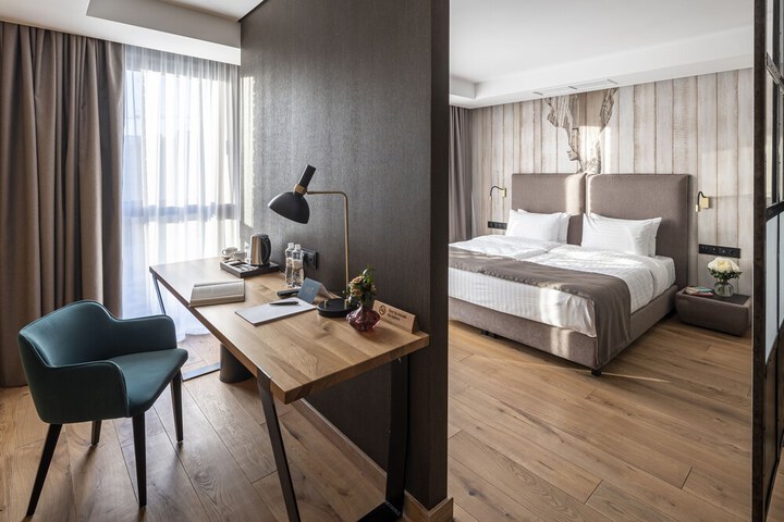 Room 20 of 126