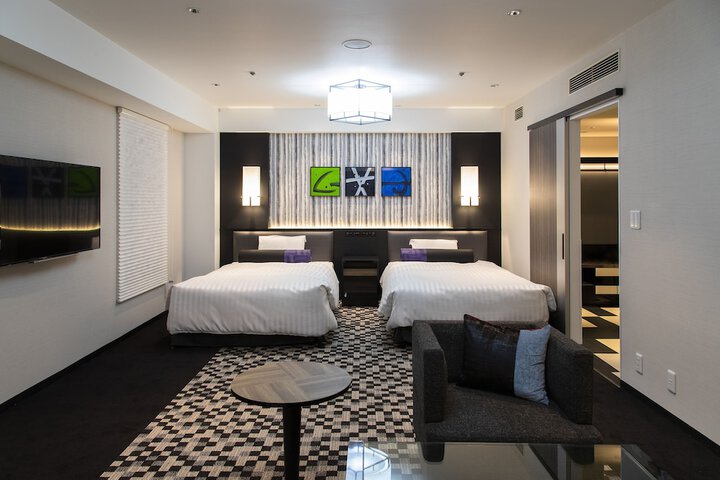 Room 17 of 117