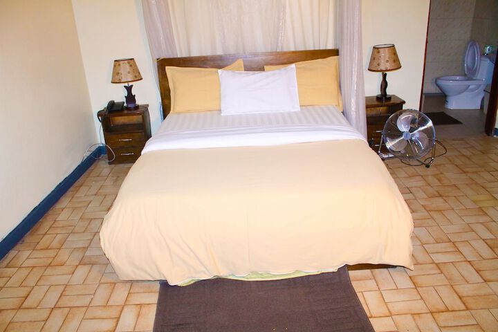 Room 7 of 50
