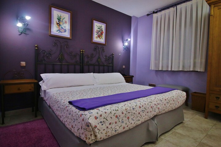 Room 12 of 49