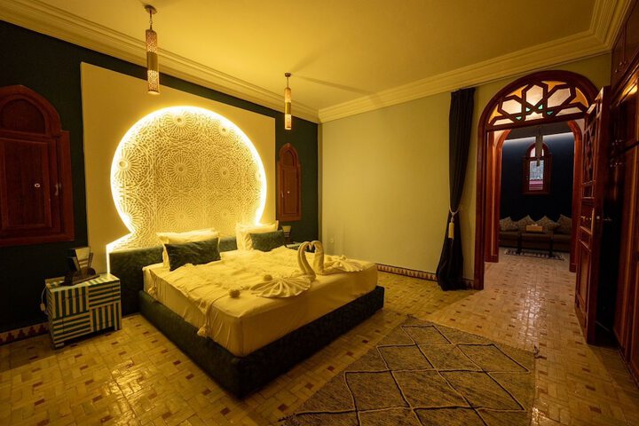 Room 3 of 32