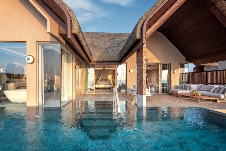 Pool 78 of 161