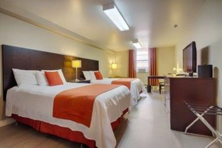 Room 13 of 24