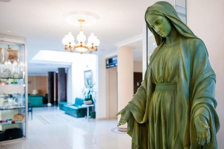 Lobby Entry