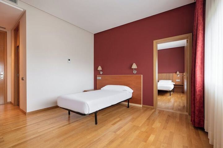 Room 30 of 51