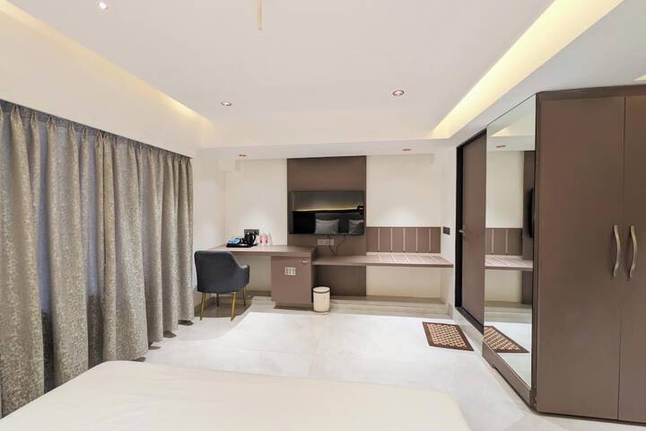 Room 95 of 184