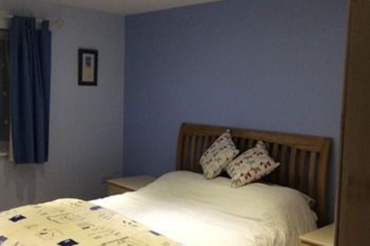 Room 9 of 14