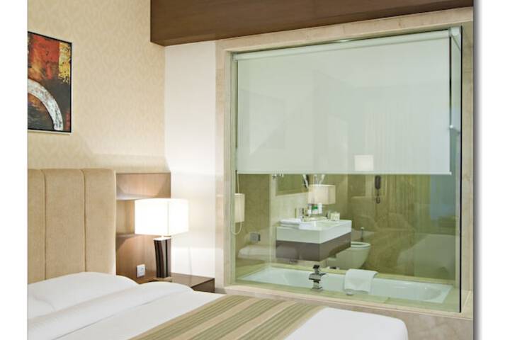 Room 4 of 53