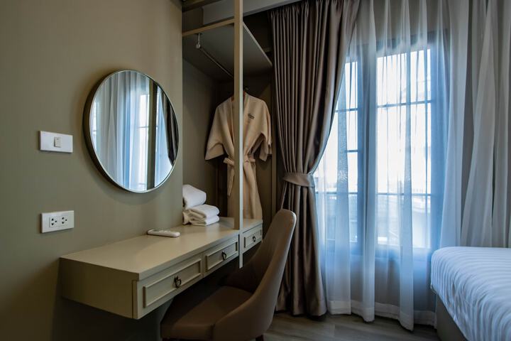 Room 28 of 135