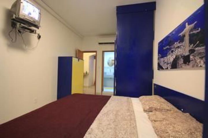Room 8 of 22