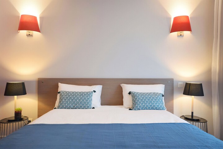 Room 8 of 41