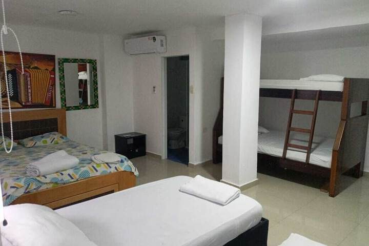 Room 17 of 25