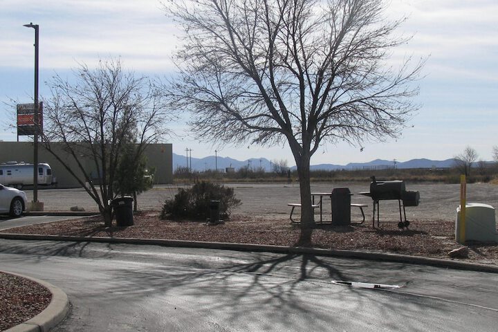 BBQ/picnic area