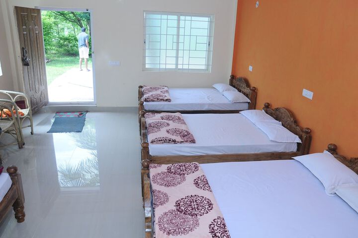 Room 2 of 17