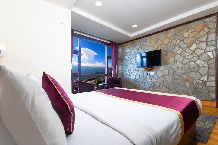 Room 30 of 51