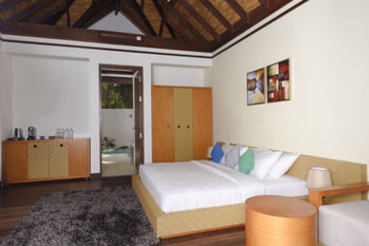 Room 10 of 22