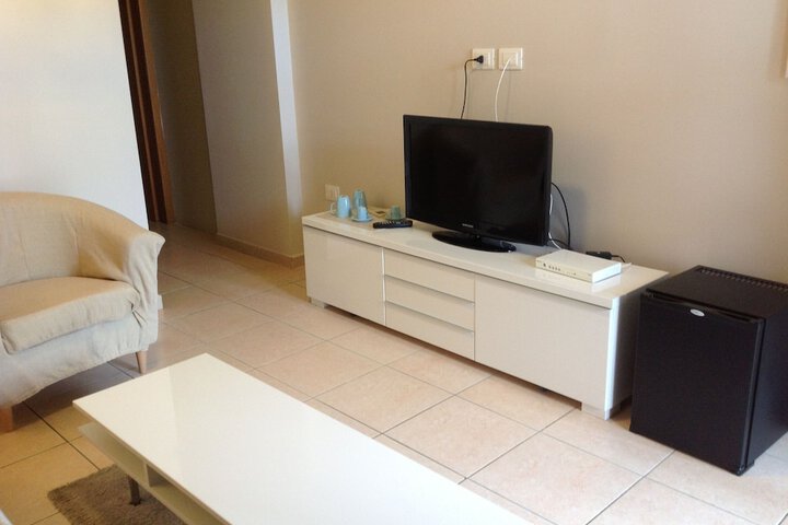 Room 17 of 44