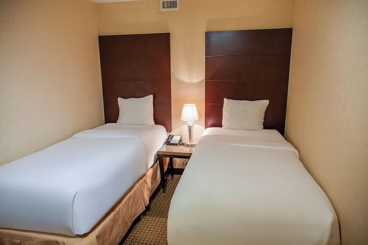 Room 26 of 60