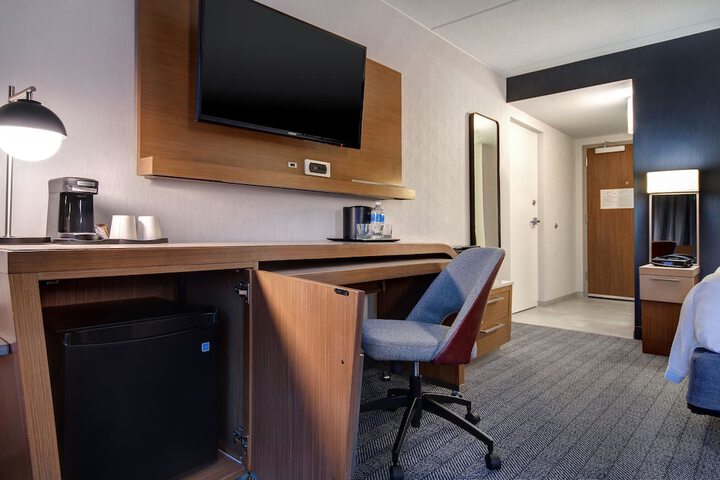 Room 17 of 57