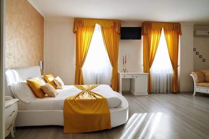 Room 16 of 49
