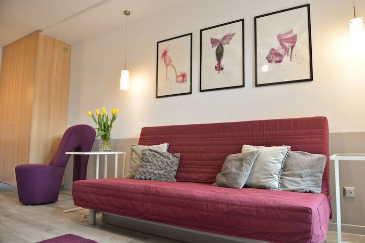Room 14 of 27