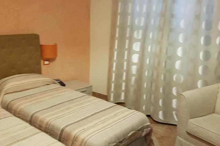 Room 19 of 53