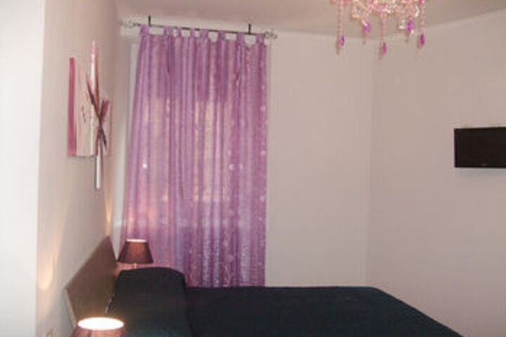 Room 17 of 34