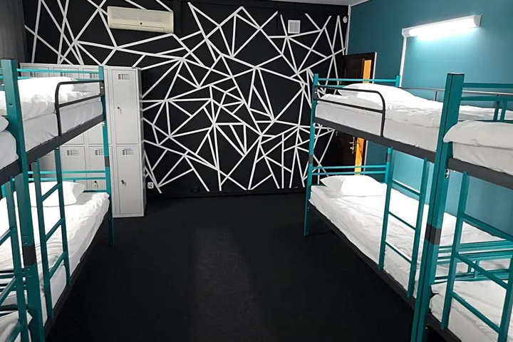 Room 10 of 15