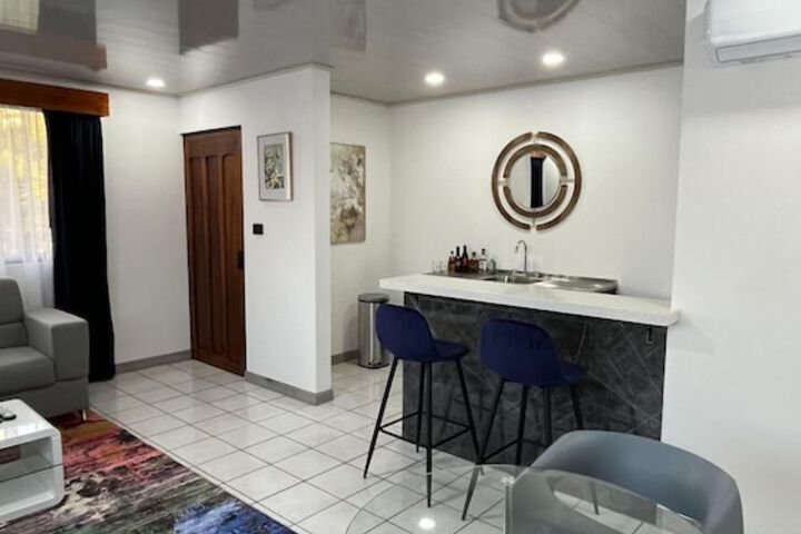 Room 16 of 46