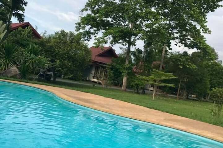 Pool Hotel