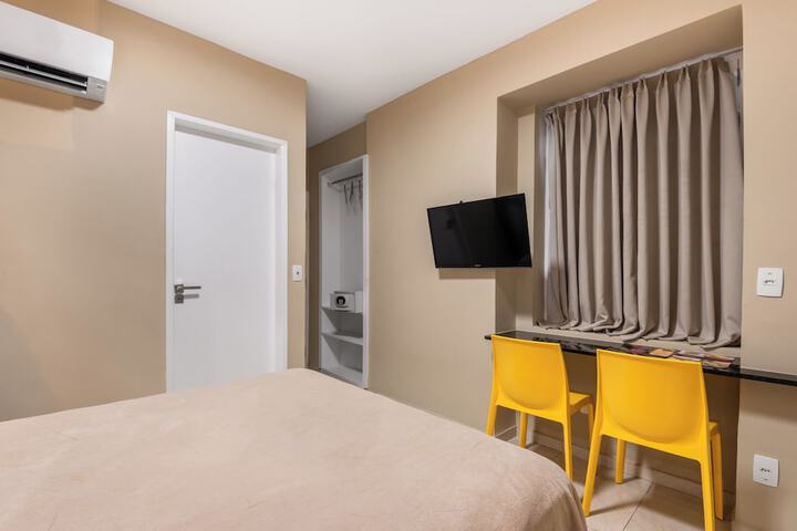 Room 32 of 75
