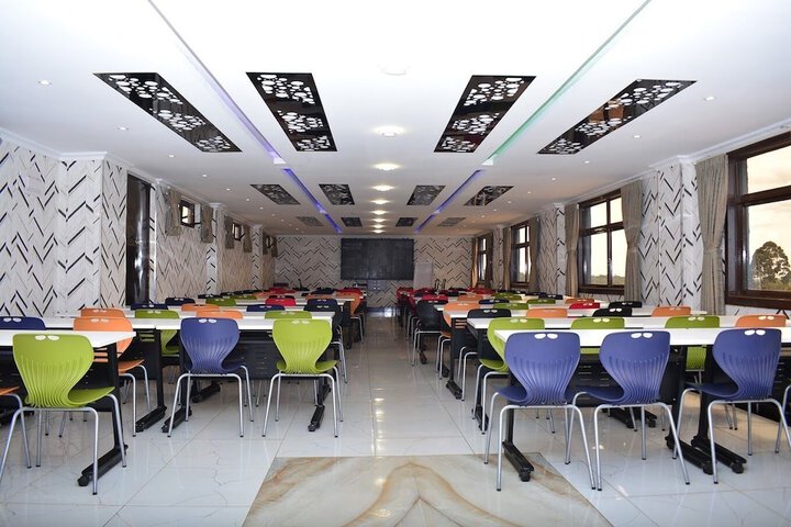 Ballroom/Hall 48 of 63