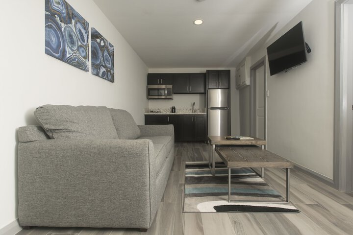 Room 25 of 34