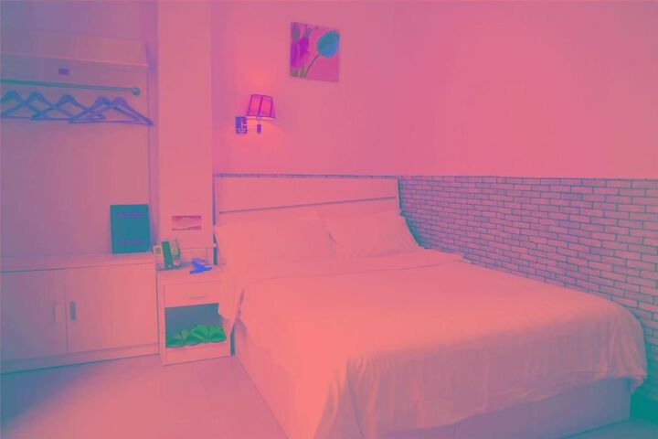 Room 27 of 28