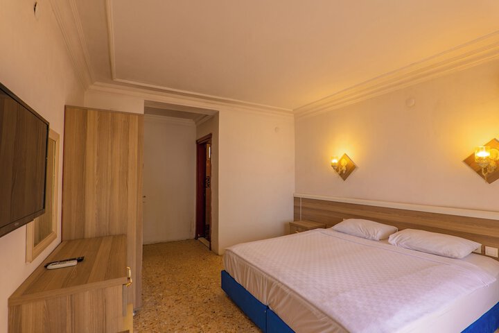 Room 41 of 209