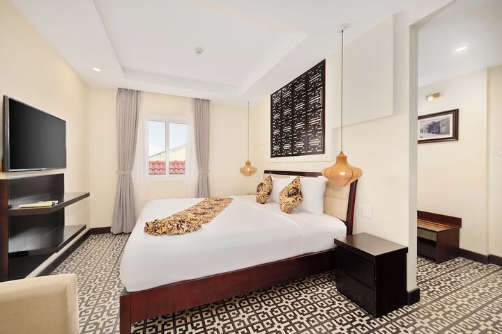 Room 28 of 66