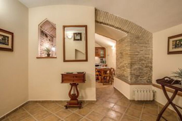 Room 18 of 19