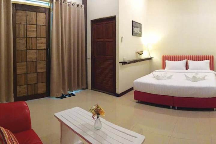 Room 28 of 64