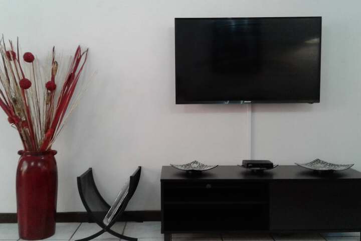 Room 9 of 12